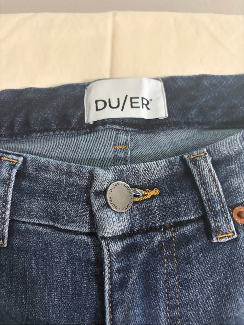DU/ER High-Rise Women’s Jeans in Mid Blue Wash